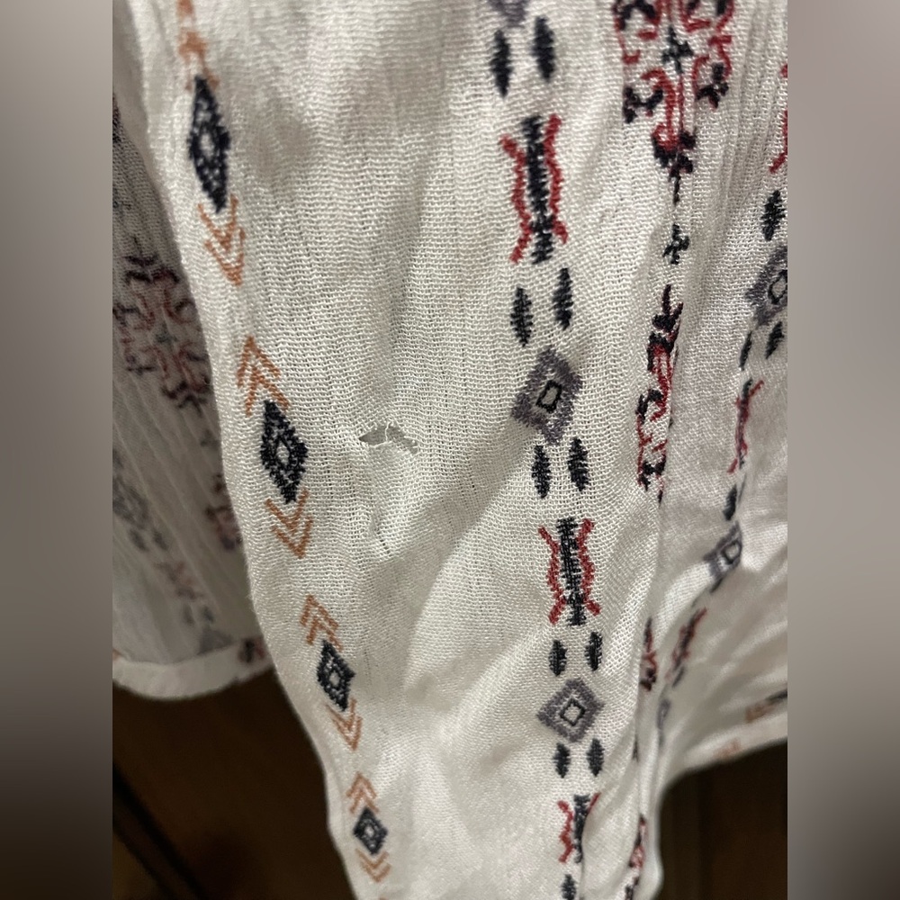 Byron Bay Women’s Printed Blouse - Picture 10 of 13